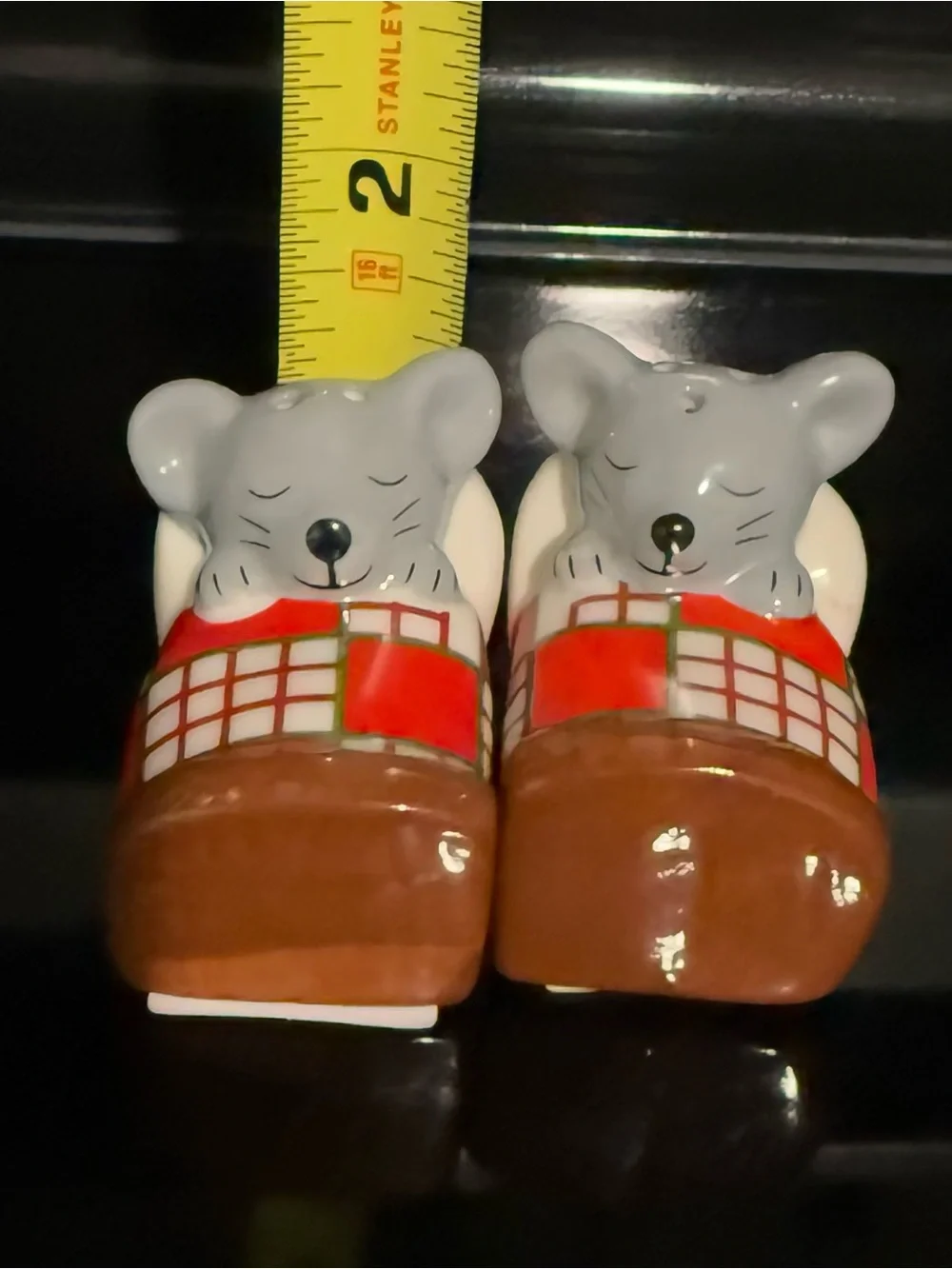 Sleeping Mouse Mini Salt and Pepper Shakers -NEW super cute Xmas, or any decor